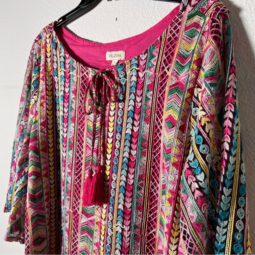 Women’s Embroidered Tunic Blouse Size M